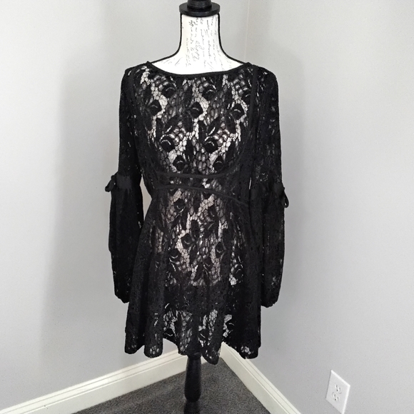 🎉 Host Pick 🎉 NWT Free People Black Lace Long Sleeve Dress - M - Picture 6 of 15